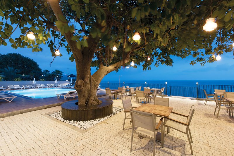 Floria Beach Hotel